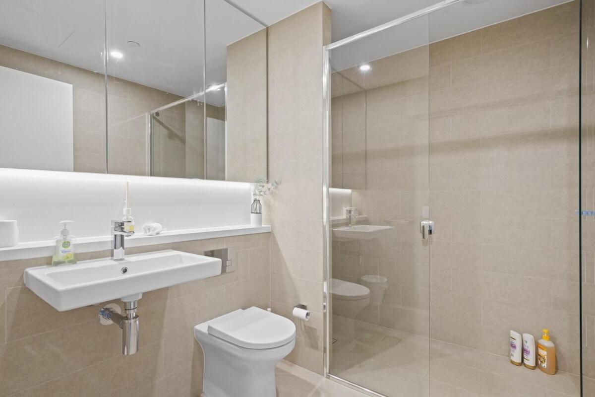 105op Abnb-style Spectacular Park View 2br With Free Parking *